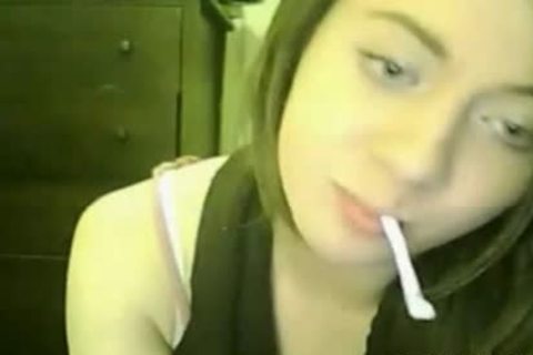 amateur teen tranny Sucks A penis On cam