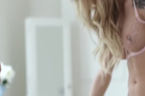 excited shemales Casey Kisses And Marissa Minx Rowdy ass Ride