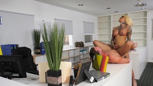 DevilsTGirls: Pierce Paris and big tits Nadia Love rimming