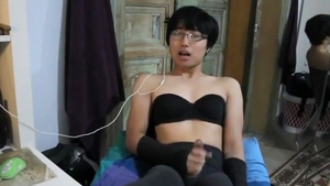 Oriental Crossdressing In Leggings Wanks