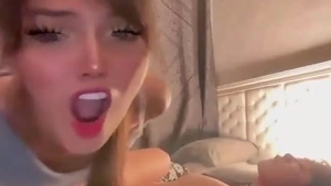 dirty shemale bonks Her Tattooed beauty On webcam