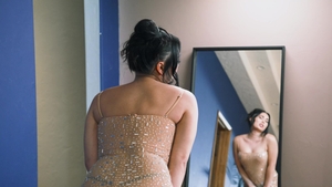 Transfixed: Battling Beauties in Bloomers